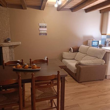 Hotel Rural La Casa De Irene Lubián Eksteriør billede