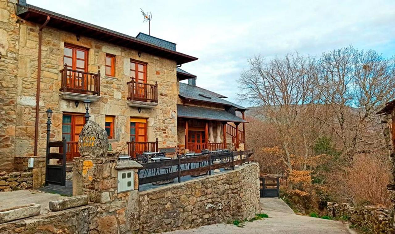 Hotel Rural La Casa De Irene Lubián Eksteriør billede