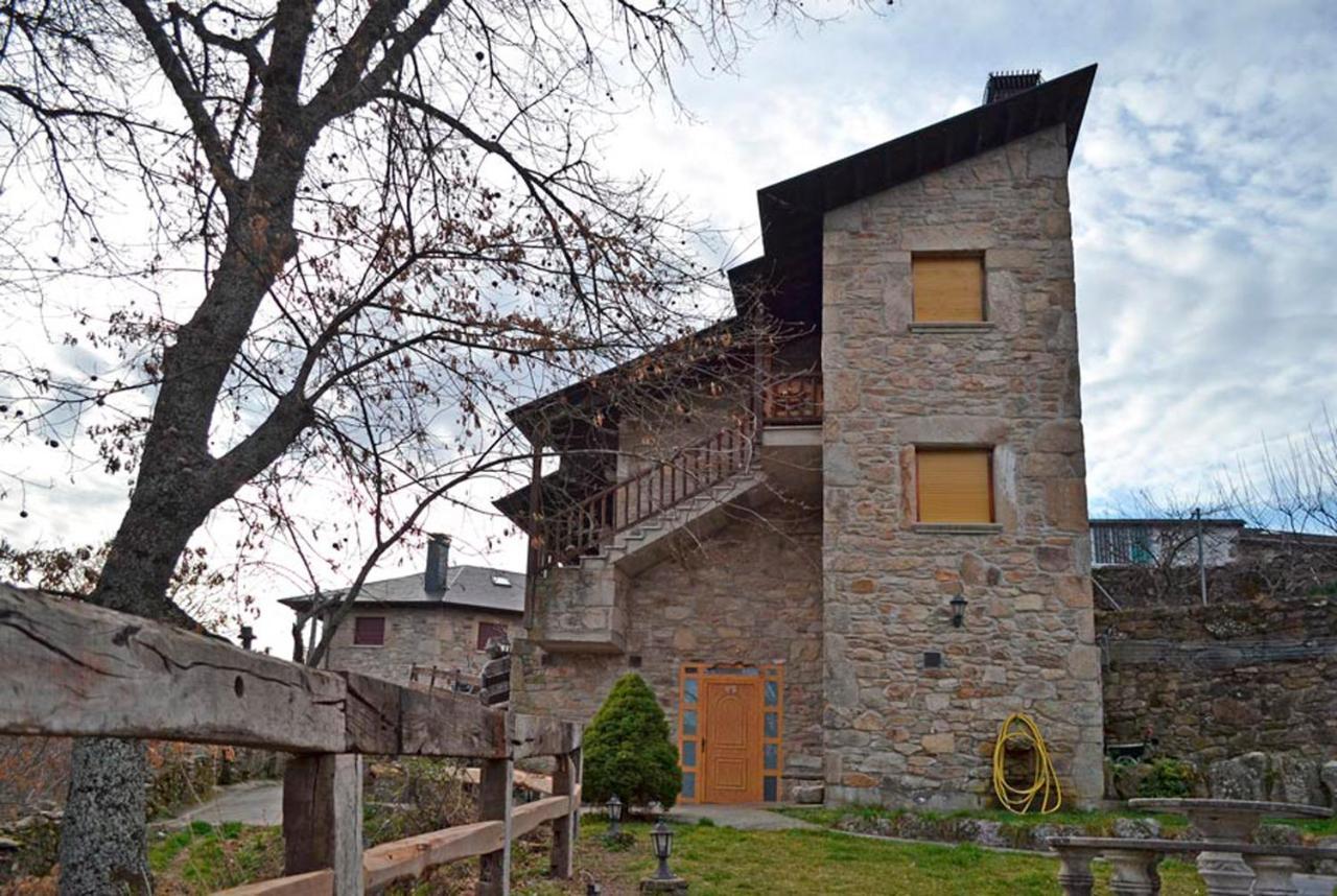 Hotel Rural La Casa De Irene Lubián Eksteriør billede