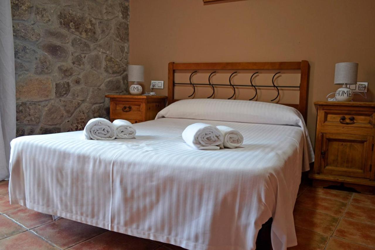 Hotel Rural La Casa De Irene Lubián Eksteriør billede
