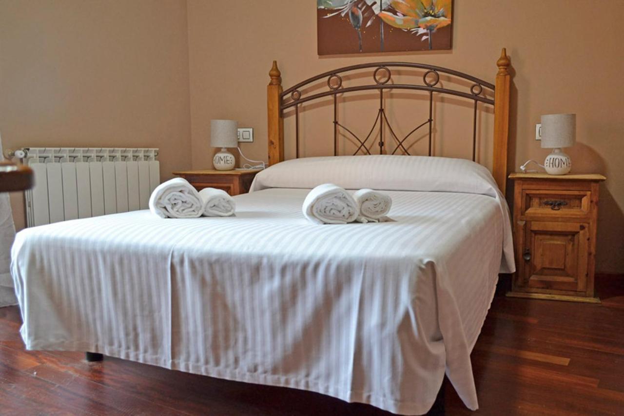 Hotel Rural La Casa De Irene Lubián Eksteriør billede