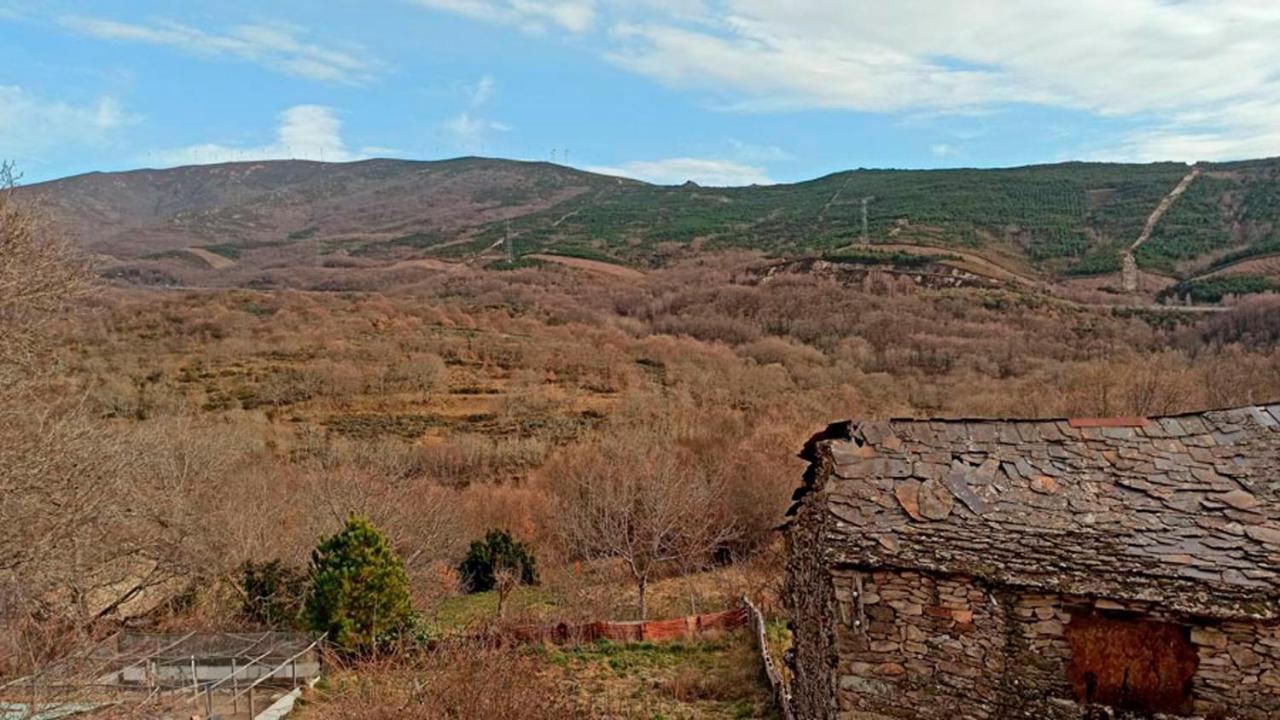 Hotel Rural La Casa De Irene Lubián Eksteriør billede